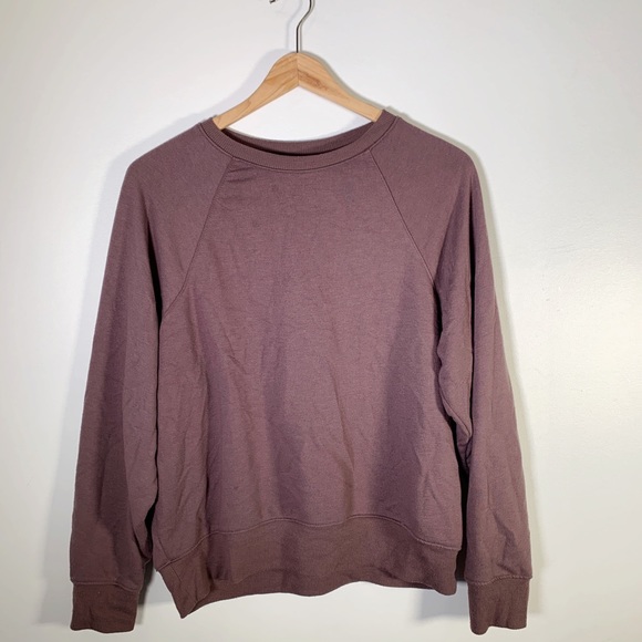 🌷3/$30🌷H&M Basics Crewneck Sweater - Picture 1 of 1